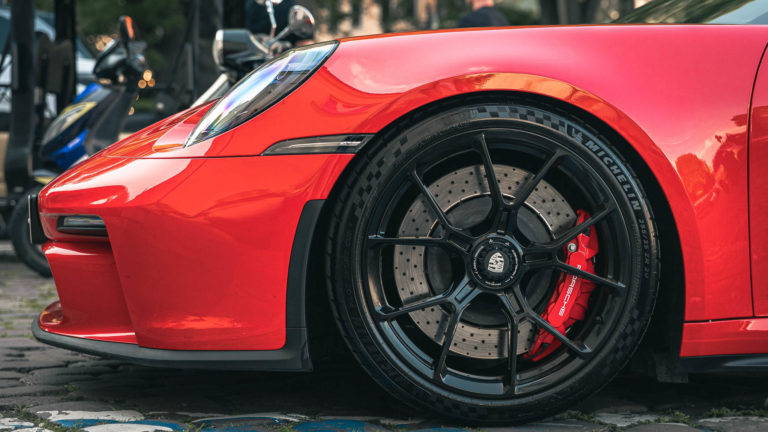 Photo Porsche 911 (992) GT3 Touring | Pureté & Performance