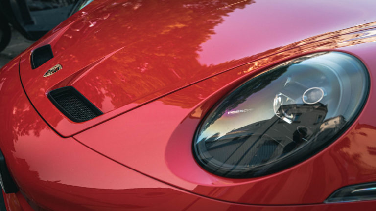 Photo Porsche 911 (992) GT3 Touring | Pureté & Performance