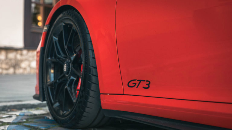 Photo Porsche 911 (992) GT3 Touring | Pureté & Performance