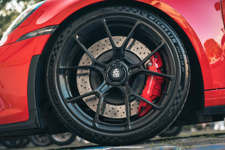 Photo Porsche 911 (992) GT3 Touring | Pureté & Performance