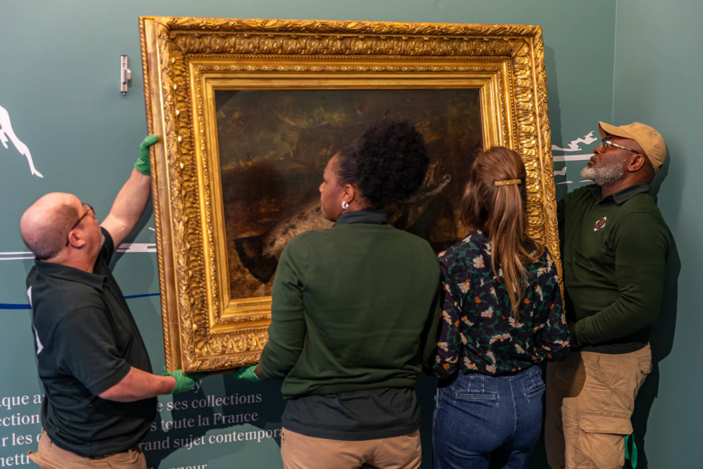 024_accrochage_truite_musee_Courbet