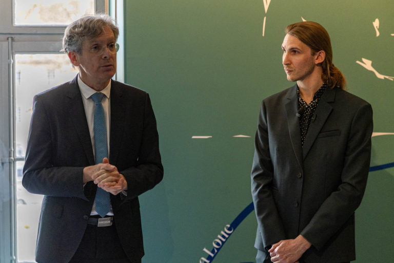 Photo Accrochage « La Truite » au Musée Courbet – Ornans