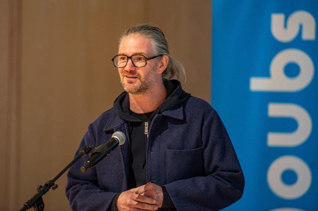 038_Pose Premiere Pierre Village Enfant - L'Isle-sur-le-Doubs