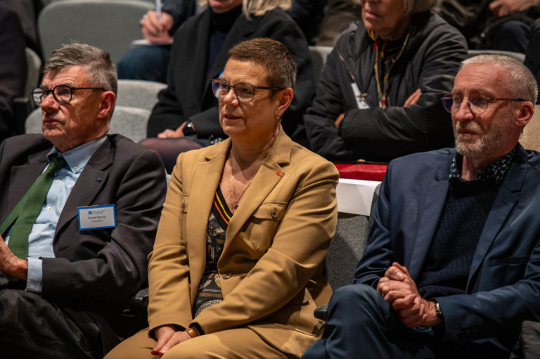 Photo Pose de la première pierre Village d&rsquo;Enfants – L&rsquo;Isle-sur-le-Doubs