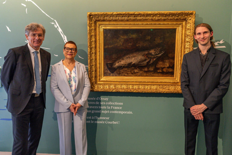 Photo Accrochage « La Truite » au Musée Courbet – Ornans