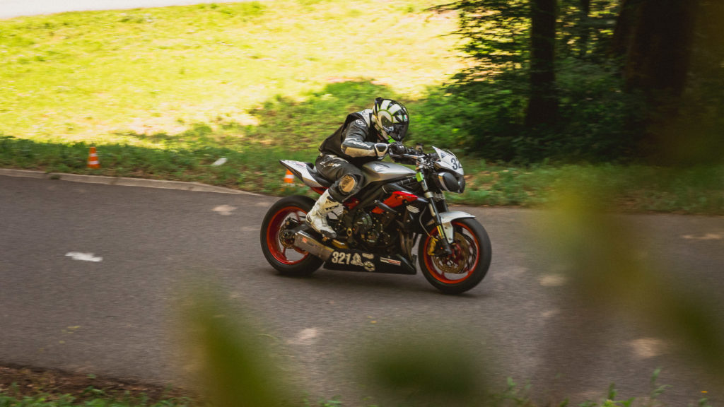 070_course-cote_Marchaux-2025